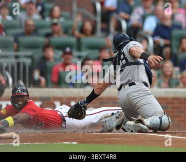 Atlanta Braves' Jurickson Profar in action during a baseball game ...