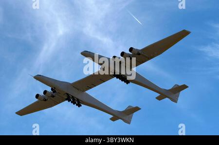 The Scaled Composites Model 351 Stratolaunch or Roc is an aircraft ...