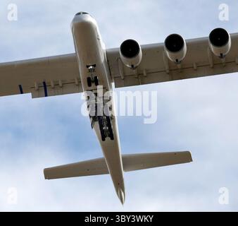 The Scaled Composites Model 351 Stratolaunch or Roc is an aircraft ...