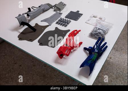 January 27, 2022, Zaragoza, Aragon, Spain Spain: 3D Printed plastic arm and hand prosthesis pieces at Zaragoza MakerSpace (Credit Image: © Nano Calvo/VW Pics via ZUMA Press Wire) Stock Photo