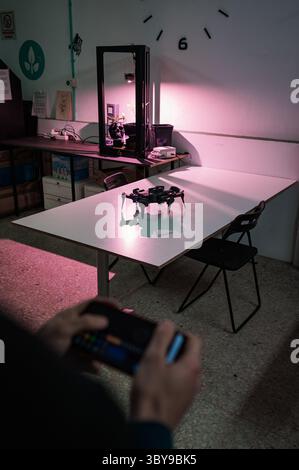 January 27, 2022, Zaragoza, Aragon, Spain Spain: Remote controlled 3D printed robot at Zaragoza MakerSpace, Spain (Credit Image: © Nano Calvo/VW Pics via ZUMA Press Wire) Stock Photo