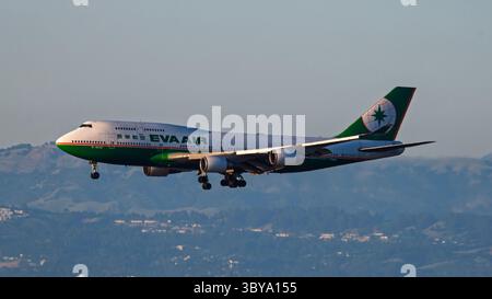 San Francisco Intl. Airport 5-28-2006 Burlingame CA USA  EVA Air Boeing 747-400Combi B-16403 arrival into San Francisco International Airport Stock Photo