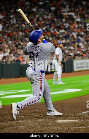 Texas Rangers First Base Jake Burger Waits For A Throw On A Groundout By The Miami Marlins Texas Rangers First Base Jake Burger 21 Watches A Full Ball In The Fifth Inning During An Mlb Game On Friday July 11 2025 At Daikin Park The Rangers Defeated The Astros 7 3 Tom Walkoimage Of Sport 3bybgr4
