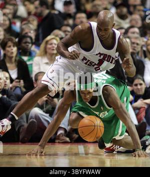 Detroit Pistons' Chauncey Billups, left, steals the ball away from