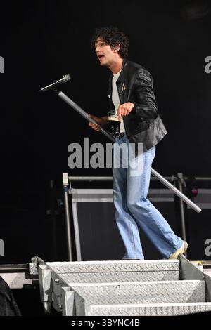 Matty Healy of The 1975 performing at Glastonbury Festival 2025 Stock