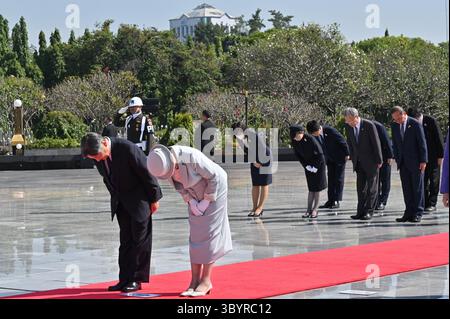 December 31, 2020, JAKARTA, Indonesia: Jakarta (Indonesia), 31/12/2020.- Japan's Emperor Naruhito and Empress Masako pay their respects during a wreath laying ceremony at Kalibata national heroes cemetery in Jakarta, Indonesia, 20 June 2023. Emperor Naruhito and Empress Masako will visit Indonesia for seven days, their first official visit abroad since their accession. (Japón) (Credit Image: © Adek Berry/POOL via ZUMA Press Wire) Stock Photo