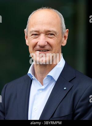 Roland Busch, CEO Siemens AG Stock Photo - Alamy