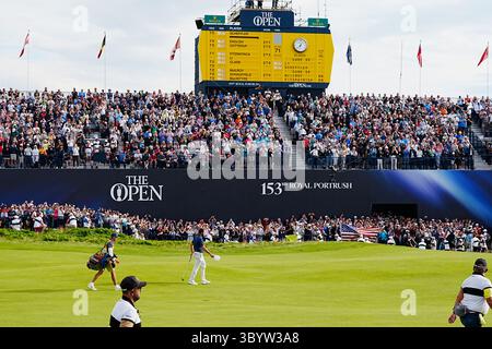 Scottie Scheffler Walks Onto The 18th Green During The Final Round Of scottie-scheffler-walks-onto-the-18th-green-during-the-final-round-of
