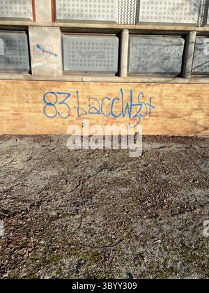 W7M ScoreGang graffiti. Crip set known for joyriding, street disputes, and strong-arm robberies in Detroit. Stock Photo
