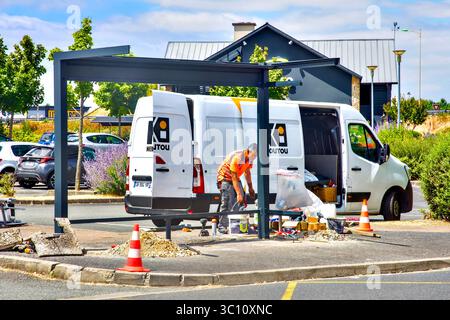Progress construction of one of the new modern Keolis bus shelters in Chatellerault, Vienne (86), France. Stock Photo