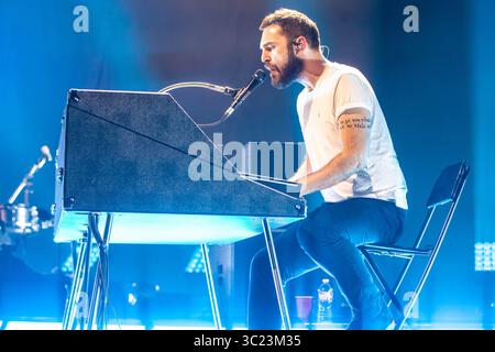 April 20, 2019 - Austin, Texas, USA - Irish Rock Band, Snow Patrol performs at the ACL Live Moody Theater in Austin, Texas on April 20th, 2019 (04/20/19).  Photo of JOHNNY MCDAID. (Credit Image: © Michael Mullenix/ZUMA Wire) Stock Photo