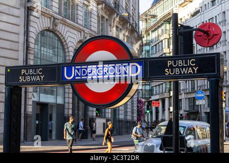 London Underground sign Stock Photo