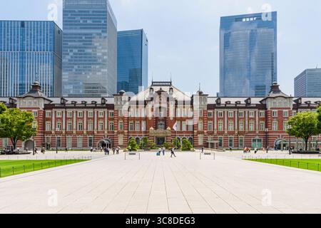 Ornate red brick facade of the Tokyo Station and Marunouchi Square, Marunouchi, Chiyoda City, Tokyo, Japan Stock Photo