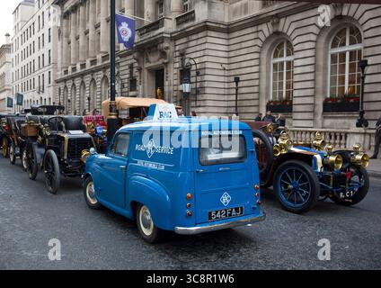 RAC Austin Van Concours RAC.Headquarters and Veteran RAC Van St James's Motoring Spectacle 2024 Pall Mall London Stock Photo