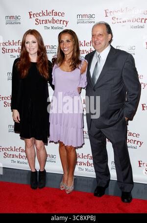 Gary Kupper and Rose Caiola Freckleface Strawberry The Musical opening ...