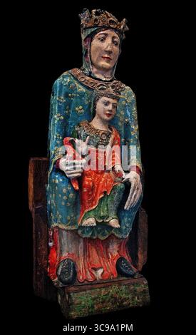 Virgin in Majesty sculpture known as Our Lady of Baroilles, 1200-1220, Catalonia or Central France, Musée du Louvre, Paris, France. . Virgin in Majesty known as "Our Lady of Baroilles 1200/1220 (Early 13th century) Spain, Catalonia, ? Central France, ? Place of origin: Chapel of Our Lady of Baroilles Museum Louvre Paris, France. Stock Photo