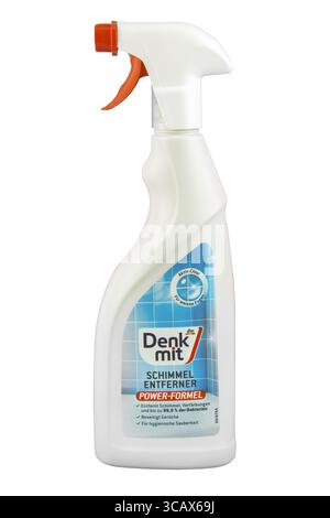 DM, Denk Mit Anti Schimmel Hygiene Reiniger mit Chlor Kraft aktiv auf weiß Stock Photo