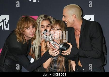 Thomas Raggi, Ethan Torchio, Damiano David und Victoria De Angelis von ...
