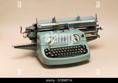 Pavia, Lombardy, Italy - July 22, 2025: VariTyper 610, from 1962 at Ctrl+Alt Museum. Variable-spacing typewriter used between the 1930s - early 1980s Stock Photo