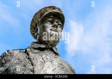 Paris, France - June 2018: Bronze statue of Sir Winston Churchill by Jean Cardot in 1988, prime minister that led Britain during World War II on his v Stock Photo