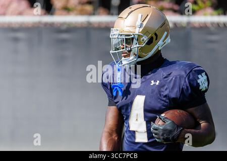 Notre Dame running back Jeremiyah Love (4) celebrates with teammate