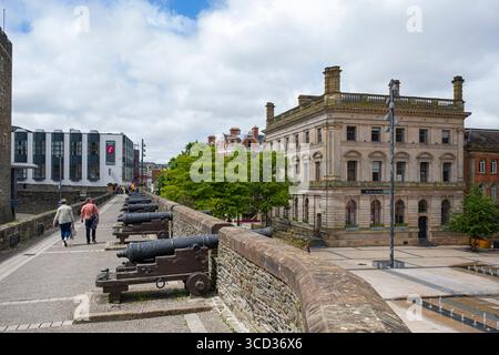 Historic cannons on the Derry City Walls near Shipquay Gate, Derry, County Londonderry, Northern Ireland, United Kingdom Stock Photo