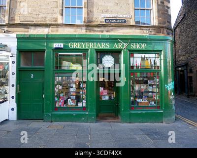 Greyfriars Art Shop at Greyfriars Place in Edinburgh, Scotland, UK Stock Photo