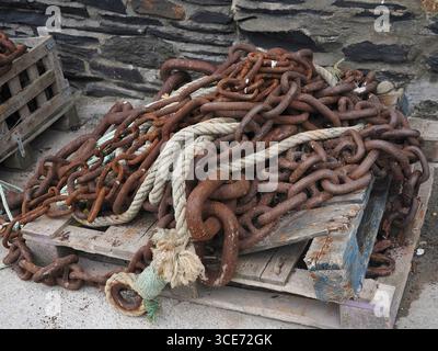 Chains on the harbour in Port Isaac, old fishing village in Cornwall Stock Photo