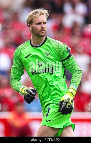 Caoimhín Kelleher of Brentford during the Premier League match