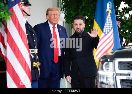Washington, United States. 18th Aug, 2025. President Donald Trump greets Ukrainian President Volodymyr Zelenskiy before their meeting with European Leaders at the White House in Washington on Monday, August 18, 2025. Photo by Yuri Gripas/UPI Credit: UPI/Alamy Live News Stock Photo