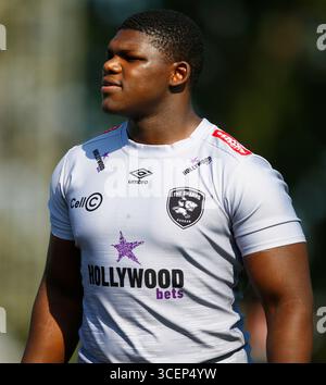 Bathobele Hlekani of the Hollywoodbets Sharks during Hollywoodbets ...