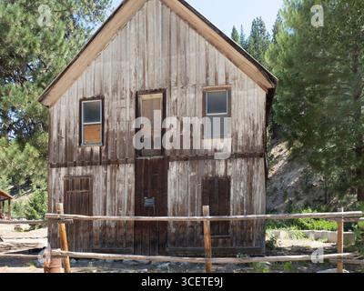 ID00957-00...IDAHO - Old, closed, building at the small community of Rocky Bar located on the Feather River. Stock Photo