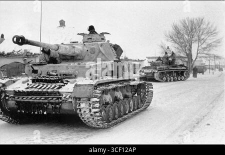 Panzer IV on the Eastern Front, 1942 Stock Photo - Alamy