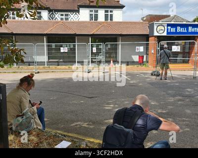 Epping, United Kingdom. 20th Aug, 2025. At The Bell Hotel in Epping it is eerily quiet after the High Court ruling. No protesters outside, only a few journalists are waiting. Credit: Uwe Deffner/Alamy Live News Stock Photo