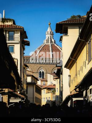 View of Brunelleschi's Dome from Ponte Vecchio, Florence - Italy Stock ...