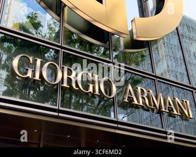 giorgio-armani-flagship-store-