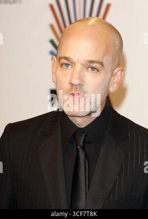 Michael Stipe of REM at the MTV Europe Music Awards in Munich - 01 November 2007 Stock Photo - Alamy