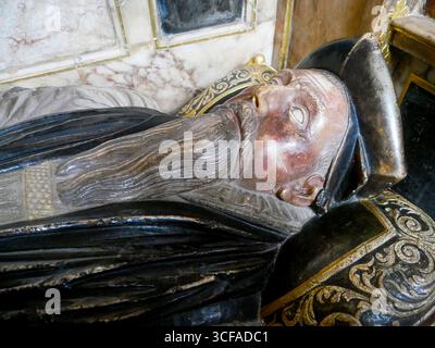 Tomb Effigy of William Cotton, Bishop of Exeter (1598–1610), Exeter Cathedral, Devon, England, UK – Elizabethan Monument Interior Detail Stock Photo