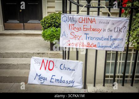 Hong Kongers and members of the Chinese diaspora gathered in Central London to protest against the planned construction of a Chinese Mega Embassy. Demonstrators voiced concerns over Beijing’s influence and raised human rights issues, calling on the UK government to halt the project. Stock Photo