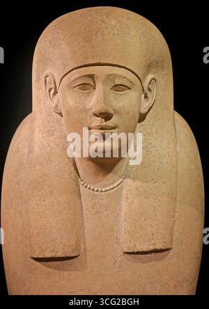 Close up hieroglyphics on Sarcophagus of Hakhebit, Late Period, mid to late Dynasty 26 (595-526 B.C.), from Saqqara Stock Photo