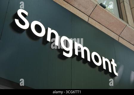 Shanghai,China-July 5th 2025: SONGMONT company brand logo Stock Photo