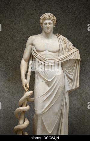 Rod of Aesculapius Stock Photo - Alamy
