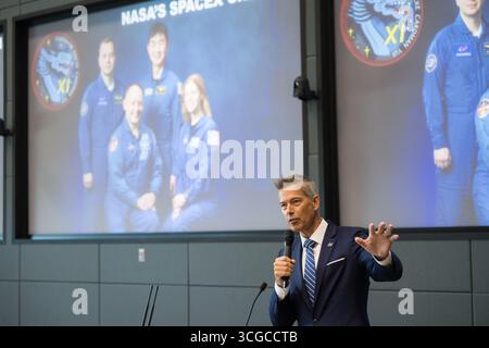 Cape Canaveral, United States of America. 31 July, 2025. Acting NASA Administrator Sean Duffy, delivers remarks at a briefing moments before the launch of the SpaceX Falcon 9 rocket carrying Crew-11 was scrubbed due to weather at the Kennedy Space Center, July 31, 2025 in Cape Canaveral, Florida. NASA astronauts Zena Cardman, Mike Fincke, JAXA astronaut Kimiya Yui, and Roscosmos cosmonaut Oleg Platonov are heading to the orbiting laboratory on a six month mission.  Credit: Aubrey Gemignani/NASA Photo/17�Թ����� Live News Stock Photo