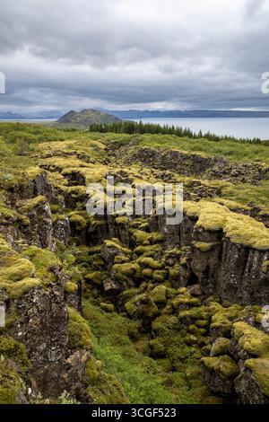 The Mid-atlantic rift at Hrafnagja Observation deck, Þingvellirrk ...