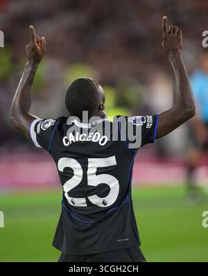 Chelsea's Moises Caicedo celebrates scoring their side's second goal of