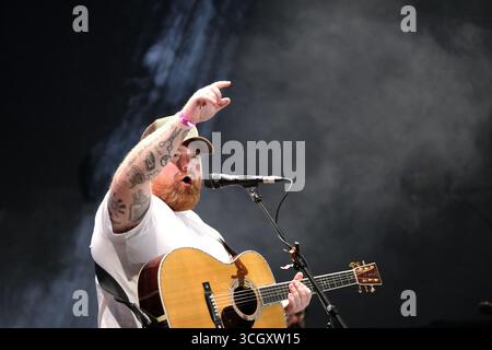 Jedburgh, UK. 30th Aug, 2025. Cammy Barnes performs onstage during day one of EdgeFest 2025 at LilliardsEdge near Jedburgh on August 30, 2025. EdgeFest 2025, Music Festival. A growing music festival, in the Scottish Borders, now in its third year, being held at Lilliardsedge, near Jedburgh. Music and entertainment for all the family, under the big top. Main Stage Line Up ( Credit: Rob Gray/Alamy Live News Stock Photo