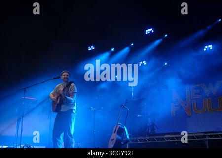 Jedburgh, UK. 30th Aug, 2025. Newton Faulkner performs onstage during day one of EdgeFest 2025 at LilliardsEdge near Jedburgh on August 30, 2025. EdgeFest 2025, Music Festival. A growing music festival, in the Scottish Borders, now in its third year, being held at Lilliardsedge, near Jedburgh. Music and entertainment for all the family, under the big top. Main Stage Line Up ( Credit: Rob Gray/Alamy Live News Stock Photo
