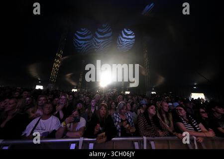 Jedburgh, UK. 30th Aug, 2025. Skipinnish performs onstage during day one of EdgeFest 2025 at LilliardsEdge near Jedburgh on August 30, 2025. EdgeFest 2025, Music Festival. A growing music festival, in the Scottish Borders, now in its third year, being held at Lilliardsedge, near Jedburgh. Music and entertainment for all the family, under the big top. Main Stage Line Up ( Credit: Rob Gray/Alamy Live News Stock Photo