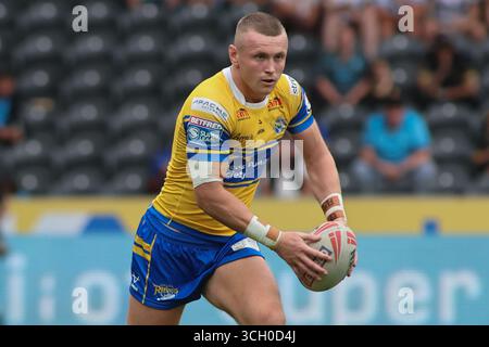 Hull, UK. 30th Aug, 2025. MKM Stadium, West Park, Hull, East Yorkshire, 30th August 2025. Betfred Super League Hull FC vs Leeds Rhinos Harry Newman of Leeds Rhinos Credit: Touchlinepics/Alamy Live News Stock Photo