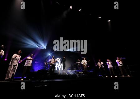 Jedburgh, UK. 30th Aug, 2025. Headliner Olly Murs performs onstage during day one of EdgeFest 2025 at LilliardsEdge near Jedburgh on August 30, 2025. EdgeFest 2025, Music Festival. A growing music festival, in the Scottish Borders, now in its third year, being held at Lilliardsedge, near Jedburgh. Music and entertainment for all the family, under the big top. Main Stage Line Up ( Credit: Rob Gray/Alamy Live News Stock Photo